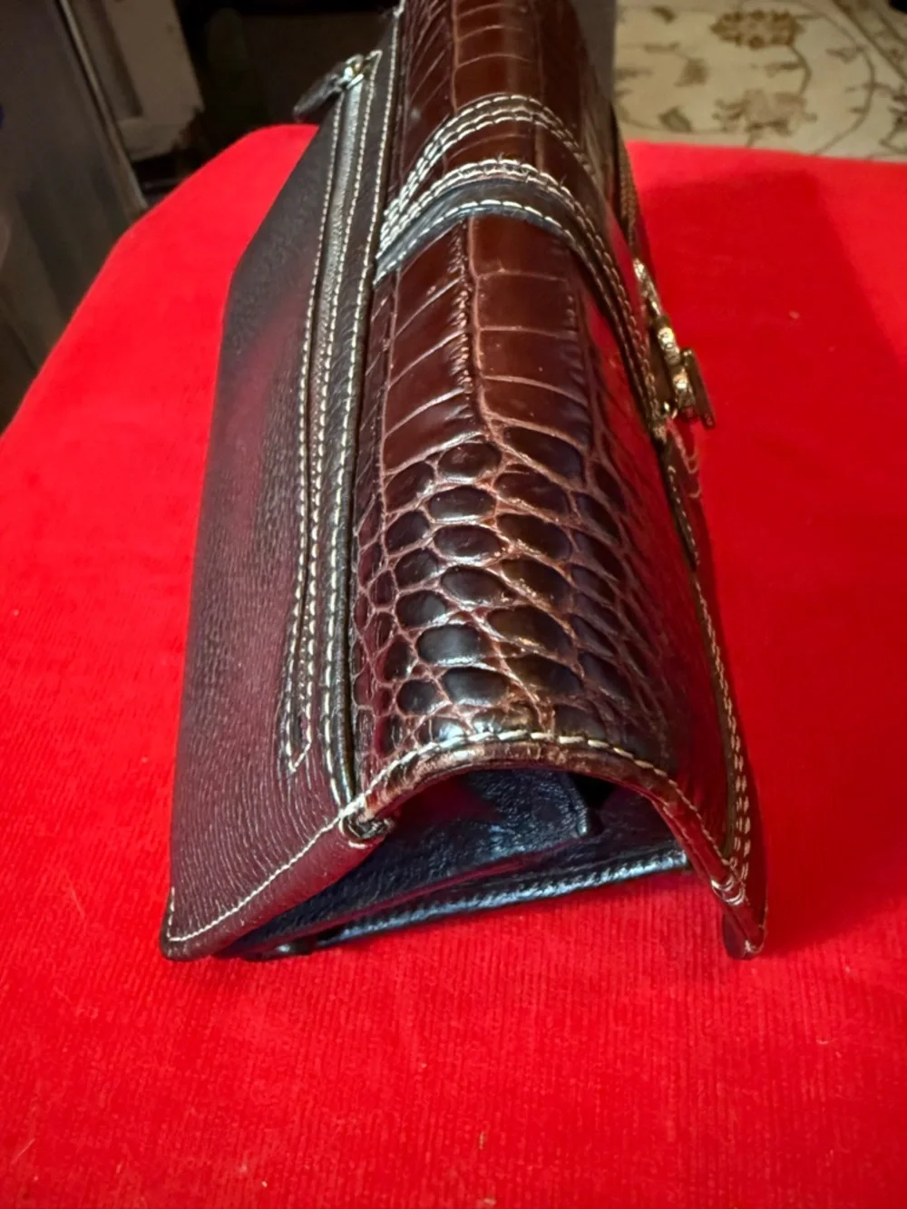 Brighton Black Leather Crossbody Wallet with Heart Accent and Stripe ID Window - Picture 5 of 9